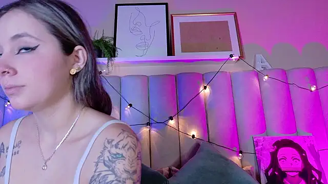 AmbarHills 1 online show from February 2026 11:42:02 AM