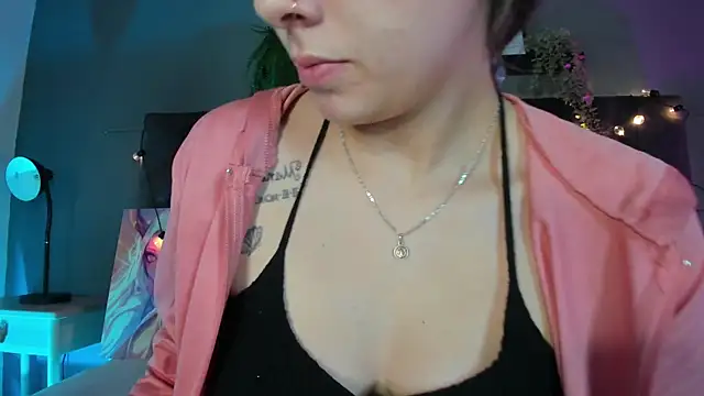 AmbarHills 1 online show from April 2026 11:35:01 AM