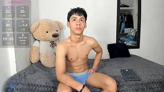 Snapshot of LittleParker chatting on October 2025 12:58:01 PM LittleParker online show from October 2025 12:58:01 PM