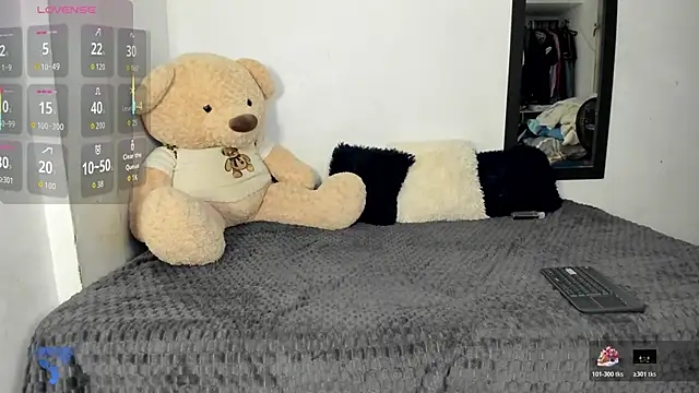 LittleParker online show from November 2025 12:37:02 PM