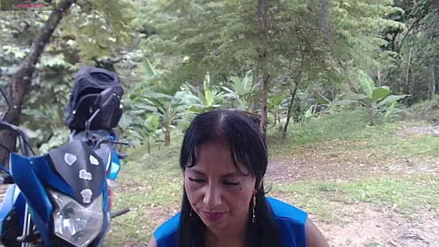 andreu mature online show from April 2026 09:37:02 PM