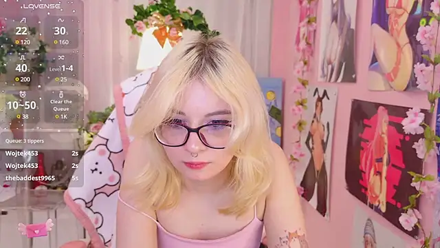 Coconut Mia online show from December 2024 10:09:01 PM