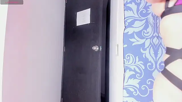 ice queen  online show from October 2025 04:00:02 AM