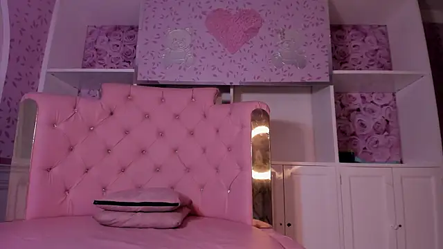 ice queen  online show from October 2025 03:52:02 AM