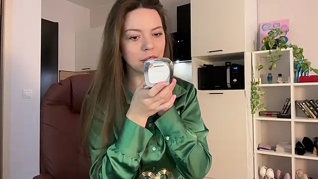 Victoria1Love online show from February 2026 01:51:01 PM