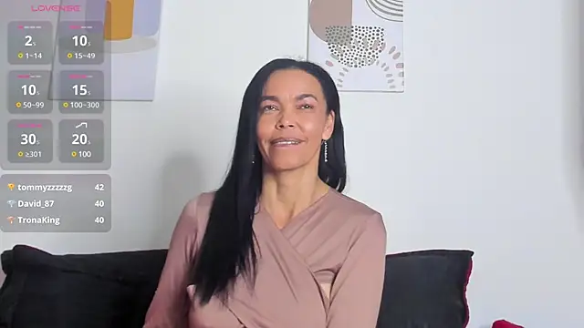 Snapshot of Evawalker_ chatting on December 2024 04:10:02 AM Evawalker online show from December 2024 04:10:02 AM