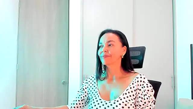 Snapshot of Evawalker_ chatting on September 2025 04:23:02 PM Evawalker online show from September 2025 04:23:02 PM