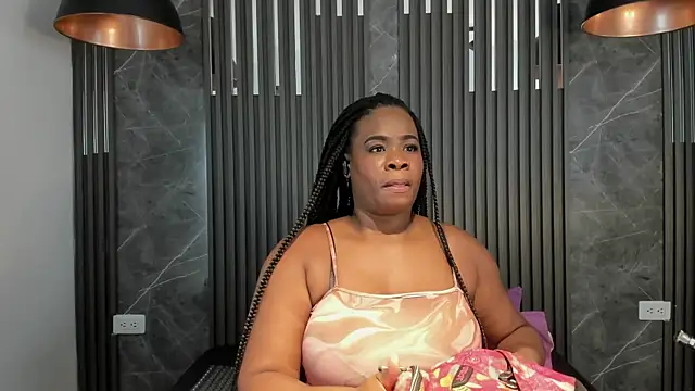 SaraiEvans online show from February 2026 03:21:02 AM