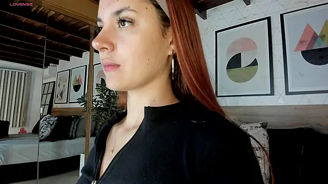 Snapshot of AylinMillerxs chatting on October 2025 12:59:01 PM AylinMillerxs online show from October 2025 12:59:01 PM