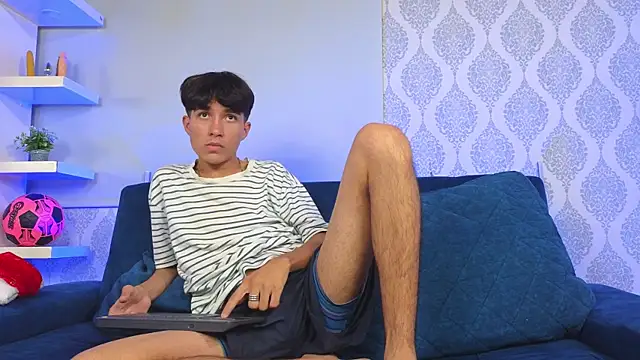 Theskinnyboys online show from December 2024 07:25:02 PM