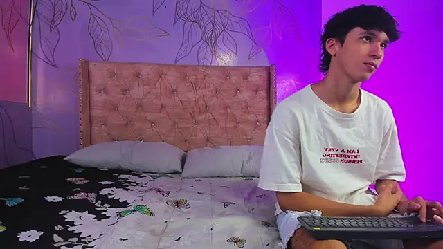 Theskinnyboys online show from March 2025 01:08:01 PM