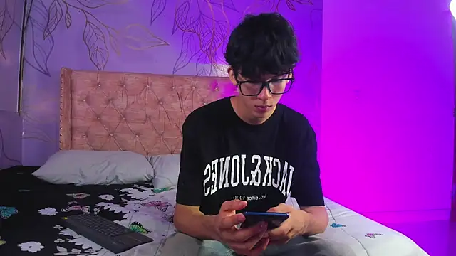 Theskinnyboys online show from March 2025 01:13:02 PM