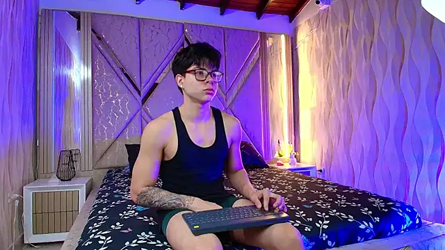 Theskinnyboys online show from September 2025 07:08:02 AM