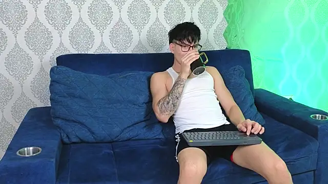 Theskinnyboys online show from September 2025 07:21:02 AM