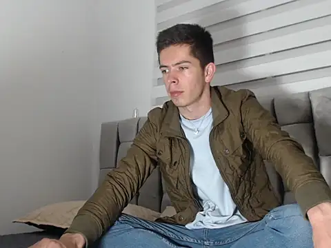 Eliantg online show from December 2024 01:32:01 AM