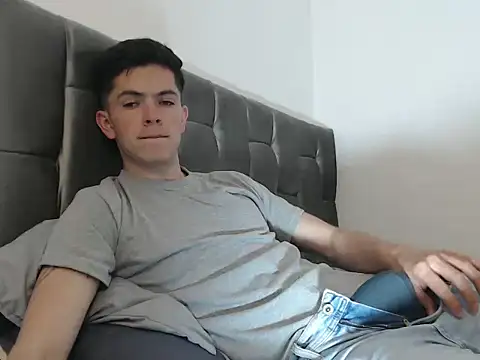 Eliantg online show from September 2025 11:18:02 PM