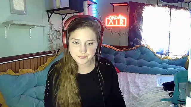 mirannacult online show from December 2024 07:32:02 PM