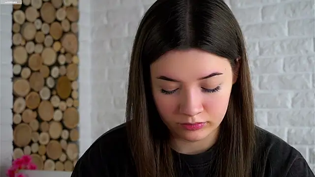 LowOncoming online show from February 2026 02:18:02 AM