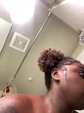 LillShayy online show from May 2026 05:26:01 AM