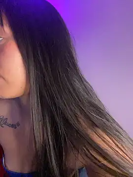iam valery online show from May 2026 09:35:02 PM