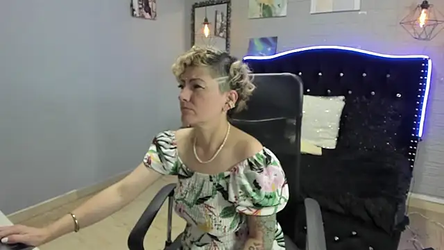 Maria fernandaxxx  online show from December 2024 03:45:02 AM