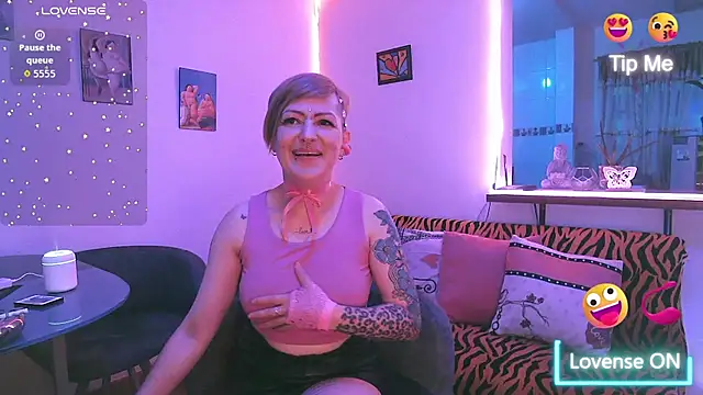 Maria fernandaxxx  online show from November 2025 05:01:02 PM