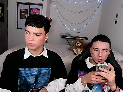 sweet boys xx online show from March 2025 06:00:02 AM