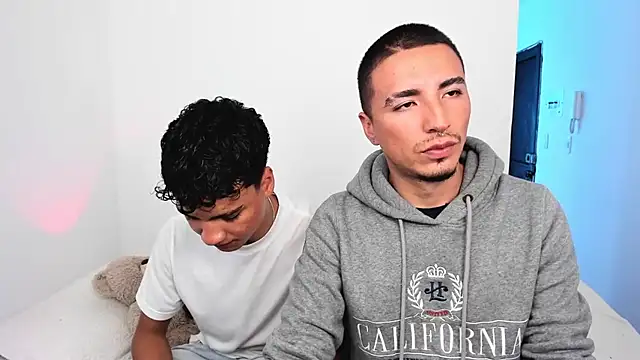 sweet boys xx online show from October 2025 06:13:02 PM