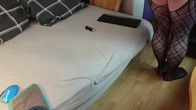 eblata04 online show from December 2025 09:25:01 AM