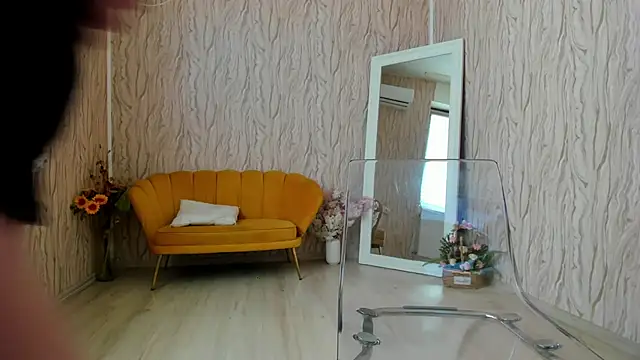 AishaRouhi online show from March 2025 03:15:01 AM