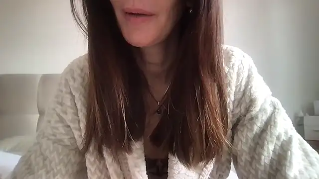 paolajonez online show from October 2025 12:38:01 PM