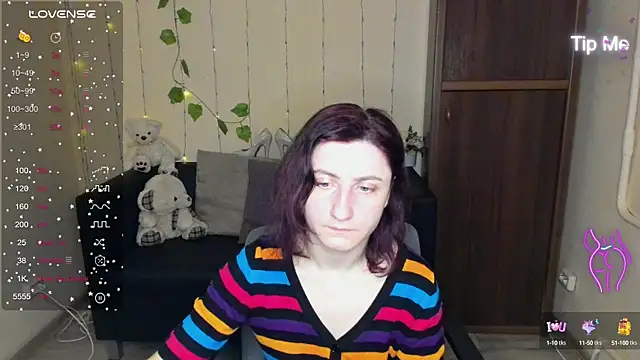 Snapshot of Muse_kitty_jenia chatting on January 2025 09:28:01 PM Muse kitty jenia online show from January 2025 09:28:01 PM