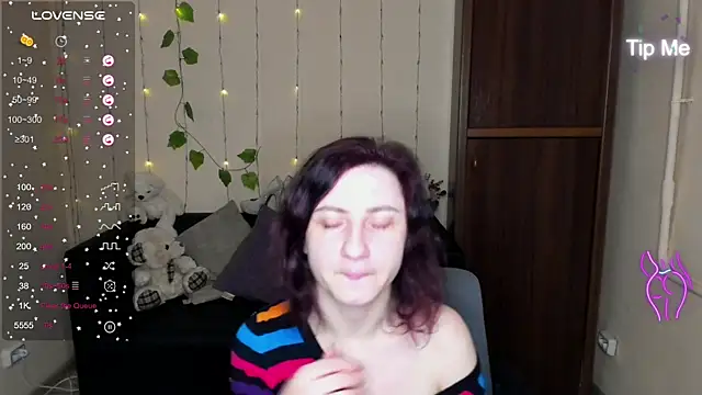 Snapshot of Muse_kitty_jenia chatting on January 2025 02:18:01 AM Muse kitty jenia online show from January 2025 02:18:01 AM