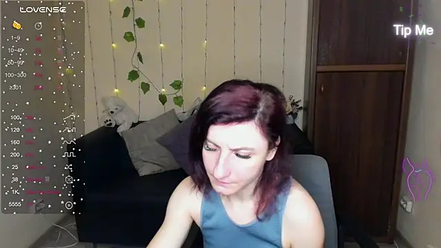 Snapshot of Muse_kitty_jenia chatting on January 2025 06:31:01 PM Muse kitty jenia online show from January 2025 06:31:01 PM