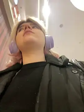 Baby  Naughty online show from December 2024 06:28:01 PM