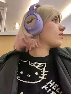 Baby  Naughty online show from December 2024 05:11:01 PM