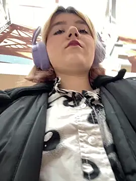 Baby  Naughty online show from March 2025 11:21:02 AM