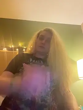 Lalalynn online show from March 2026 10:21:01 AM