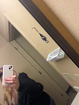 Lalalynn online show from April 2026 01:36:01 AM