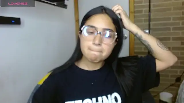 helenacyruss online show from November 2025 11:59:01 PM