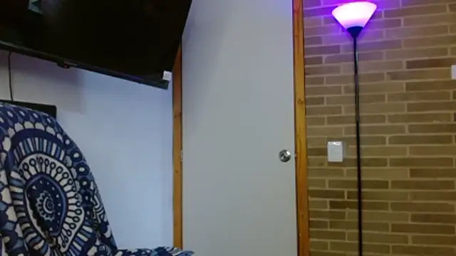 helenacyruss online show from November 2025 07:35:01 PM