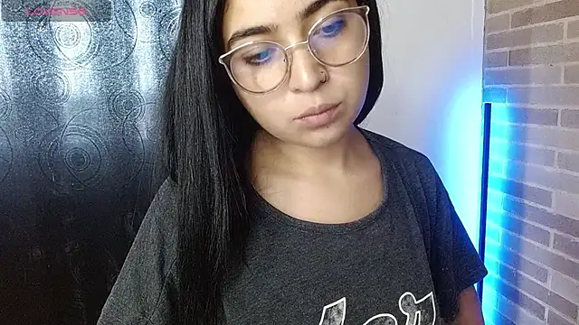 helenacyruss online show from March 2026 08:59:02 PM