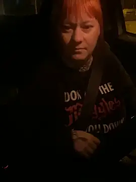 poussichienne online show from March 2026 04:42:01 AM