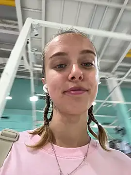 Snapshot of enjoy_my_beauty chatting on December 2024 04:52:01 AM enjoy my beauty online show from December 2024 04:52:01 AM