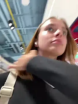 Snapshot of enjoy_my_beauty chatting on January 2025 05:10:01 AM enjoy my beauty online show from January 2025 05:10:01 AM