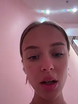 Snapshot of enjoy_my_beauty chatting on February 2025 07:18:01 AM enjoy my beauty online show from February 2025 07:18:01 AM