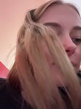 Snapshot of enjoy_my_beauty chatting on February 2025 08:01:01 AM enjoy my beauty online show from February 2025 08:01:01 AM