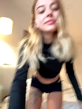 Snapshot of enjoy_my_beauty chatting on September 2025 05:28:02 AM enjoy my beauty online show from September 2025 05:28:02 AM