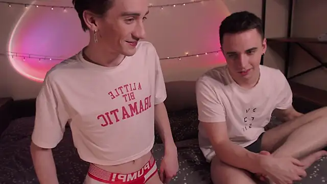 Snapshot of EliotMarks chatting on February 2025 03:23:02 PM EliotMarks online show from February 2025 03:23:02 PM