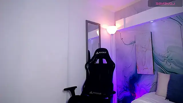 Steev Novoa online show from April 2026 02:58:02 AM